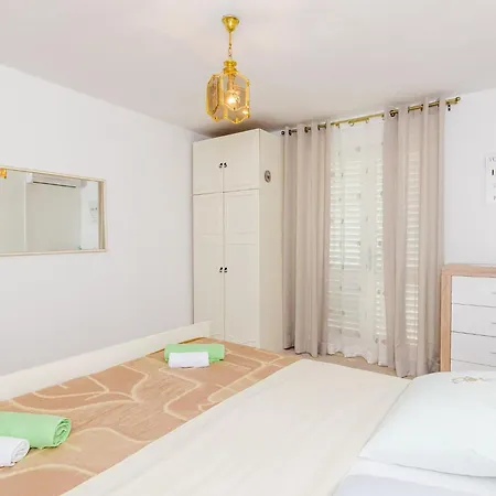 Nikola- Double With Terrace And Sea View Διαμέρισμα Ντουμπρόβνικ